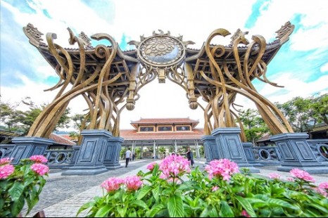 Tour Di Sản Miền Trung | Đà Nẵng - Sơn Trà - Hội An - Bà Nà - Huế - La Vang - Động Phong Nha 5 Ngày